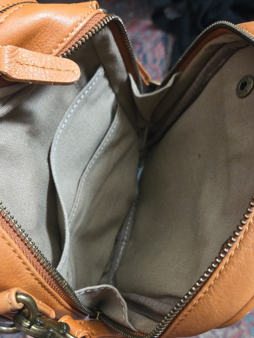 Minooy Thea Crossbody Bag - Picture 6 of 12